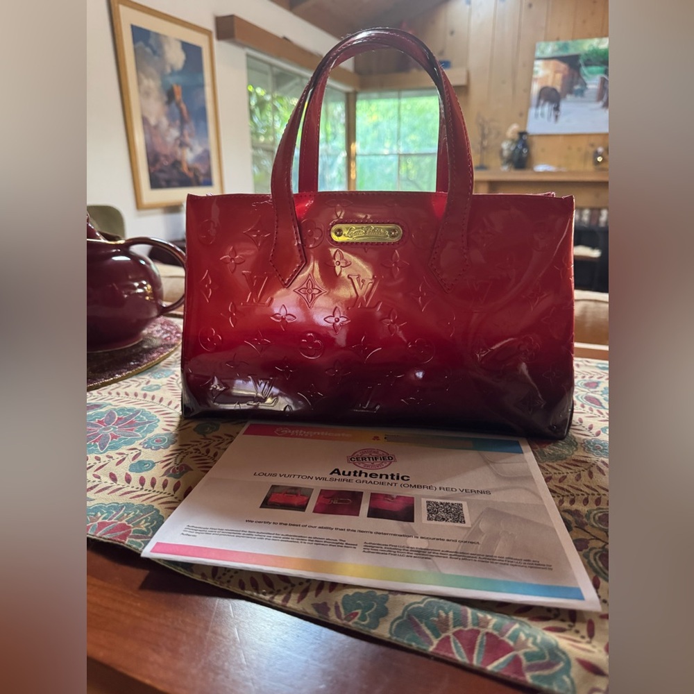 🌟 Louis Vuitton LV Vernis Monogram Ombré Degrade Wilshire PM Red w/ COA❤️ - Picture 11 of 11